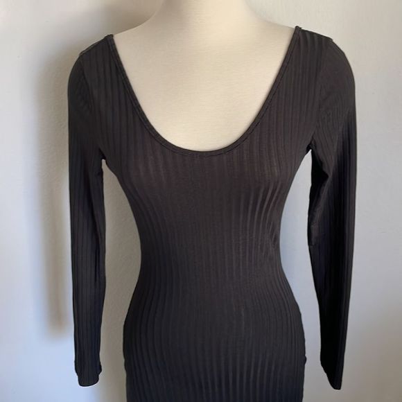 Sexy Black Dress   - Picture 2 of 7